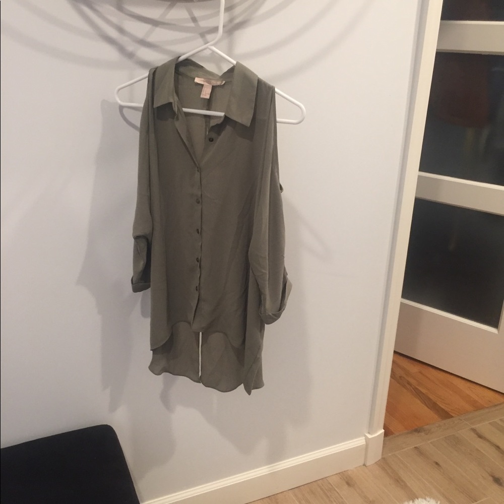 Forever 21 Contempary Button Down Cold Shoulder - image 3